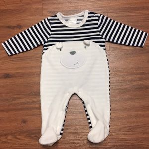 Baby body suit